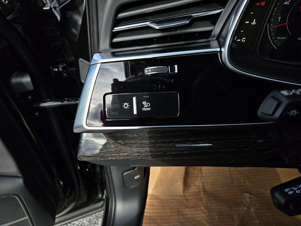 2026 Audi Q7 Premium Plus - Photo 17