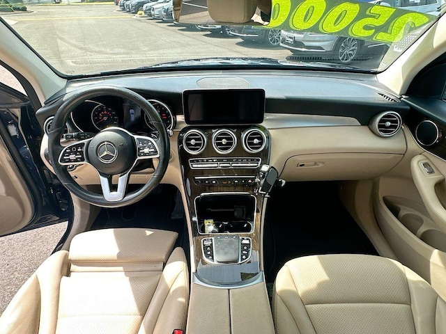 2022 Mercedes-Benz GLC 300