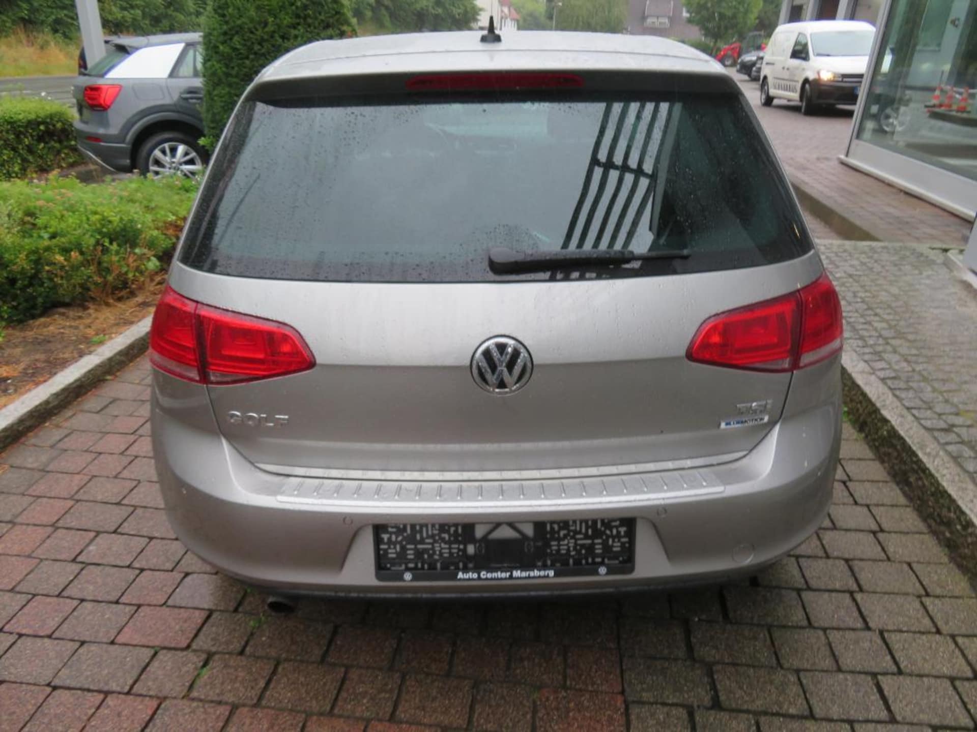 Volkswagen Golf LOUNGE
