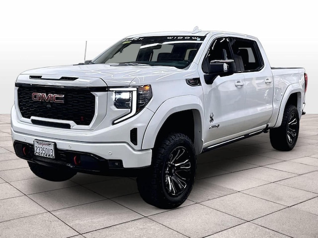 2023 GMC Sierra
