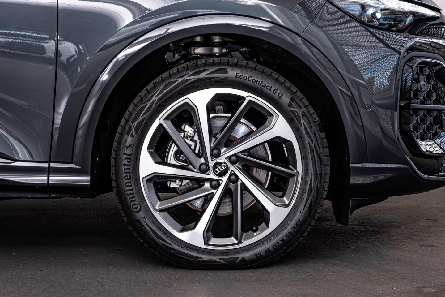 Image about Audi Q5 SUV TFSI 150 kW