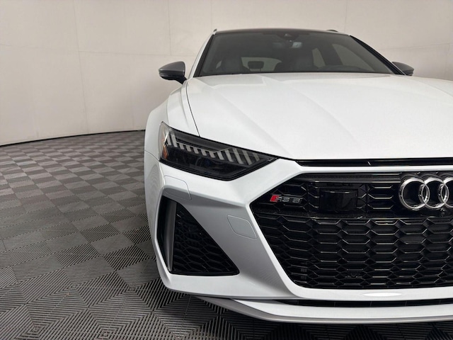 2025 Audi RS6 Avant performance