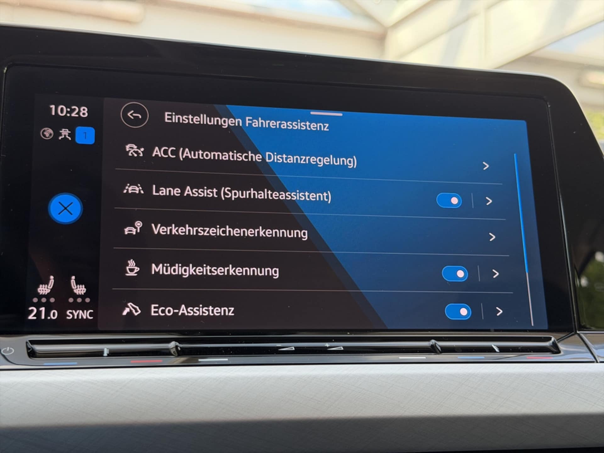 Volkswagen Golf Variant Life