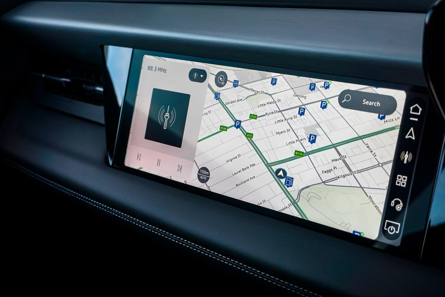 Image about Audi Q6 SUV e-tron e-tron