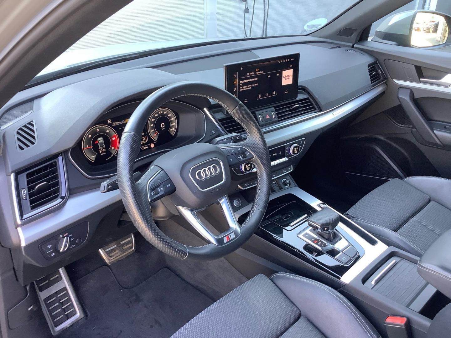 Image about Audi Q5 Sportback 40 TDI quattro S tronic