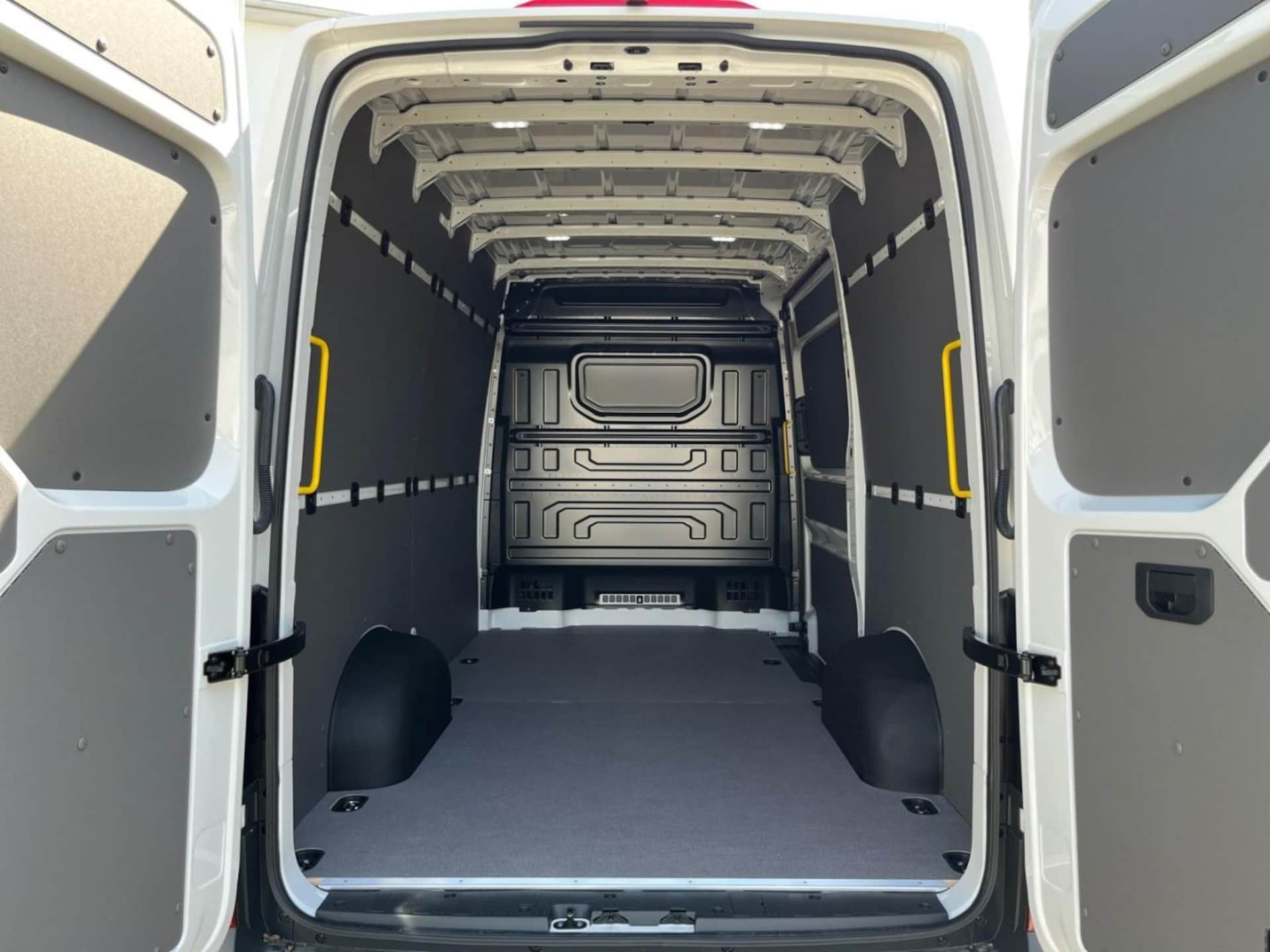 Volkswagen Crafter Kasten mittlerer Radstand