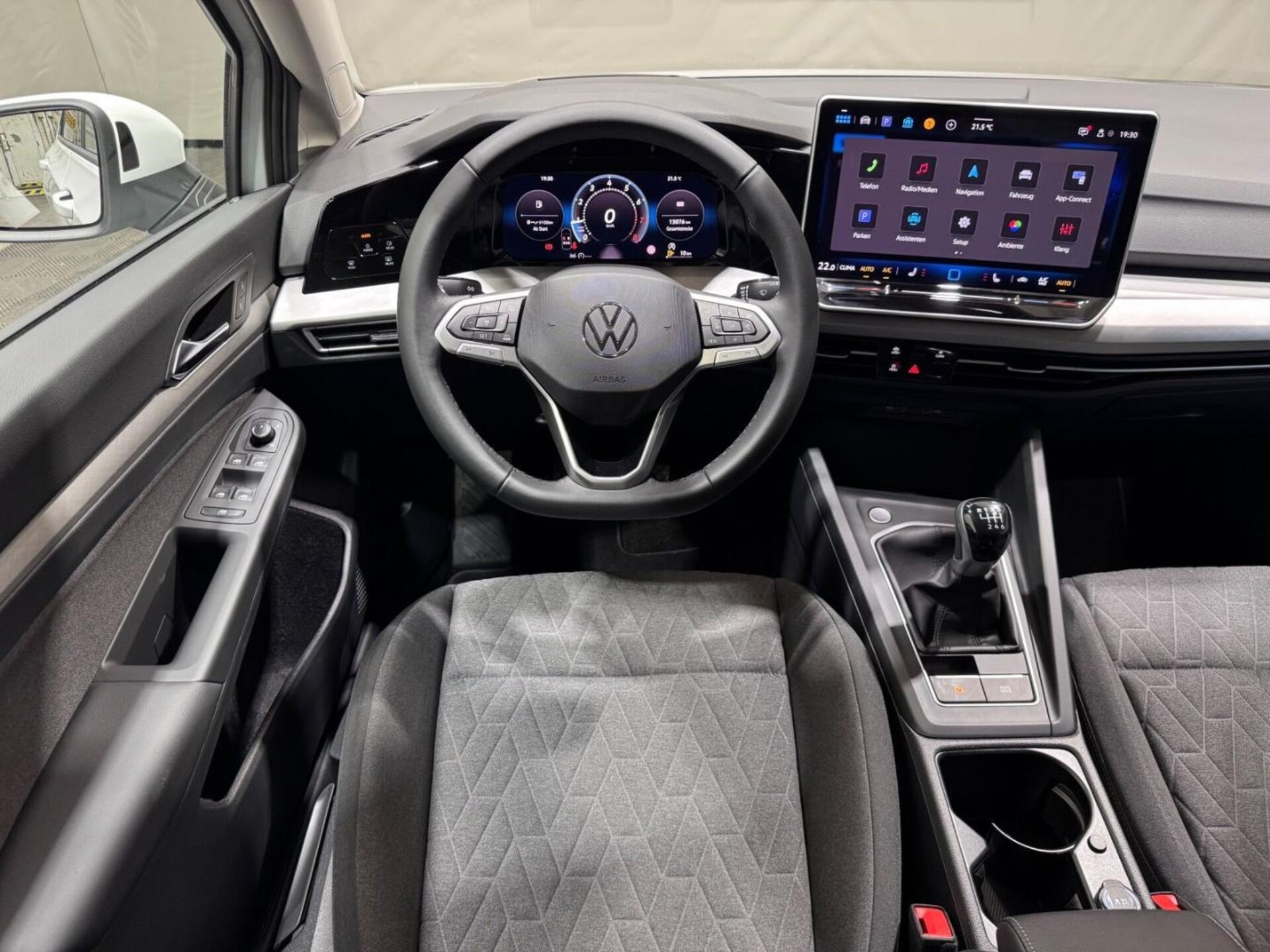 Volkswagen Golf Variant Life