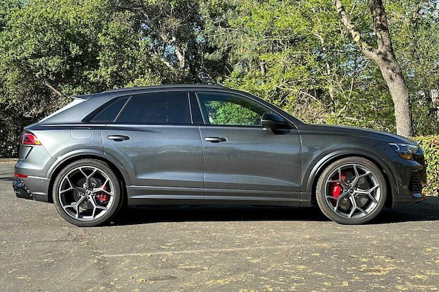 2026 Audi RS Q8 SUV performance