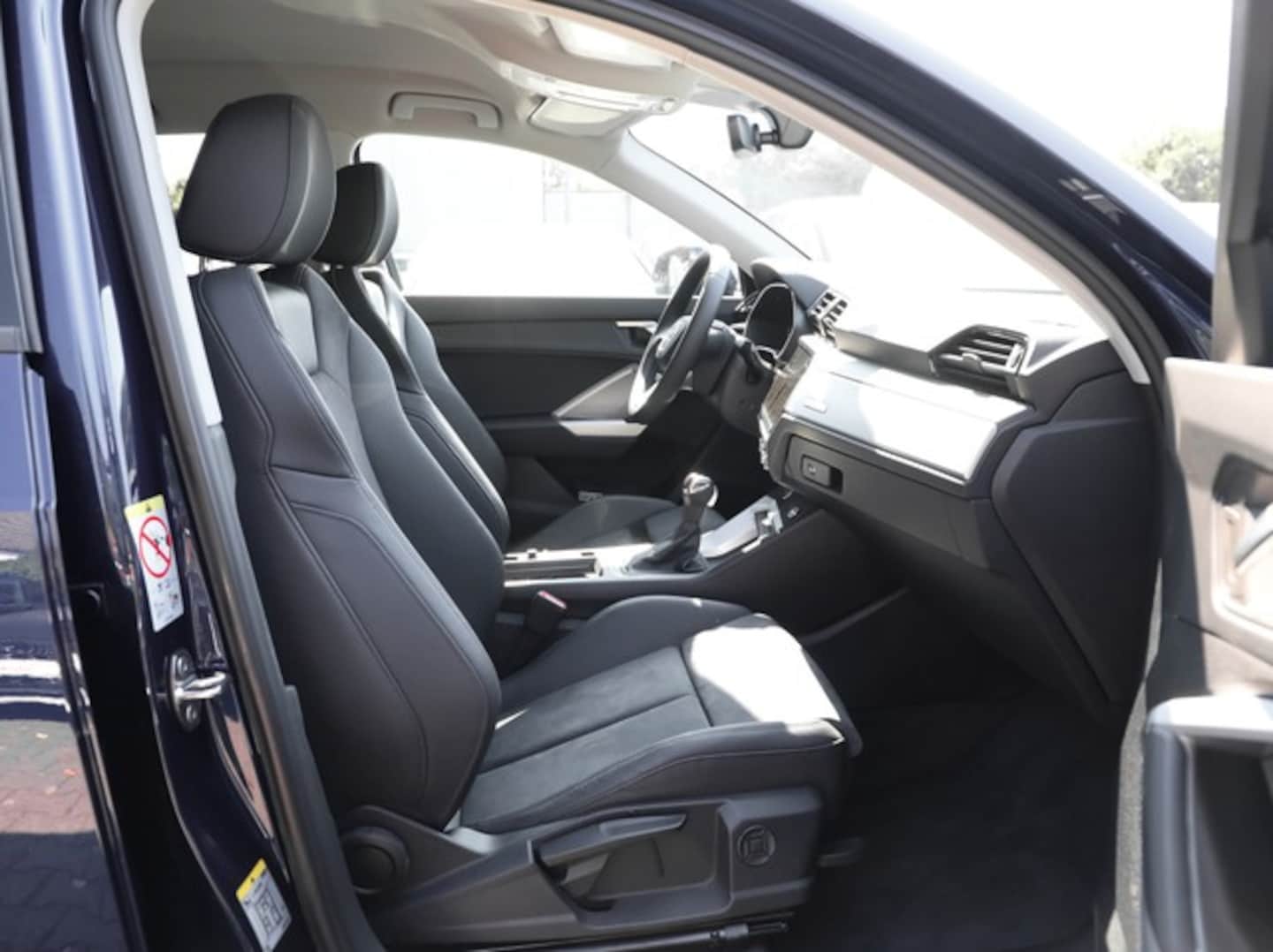Bild über Audi Q3 TDI 110 kW S tronic - für weitere Informationen kontaktieren Sie den Audi Partner