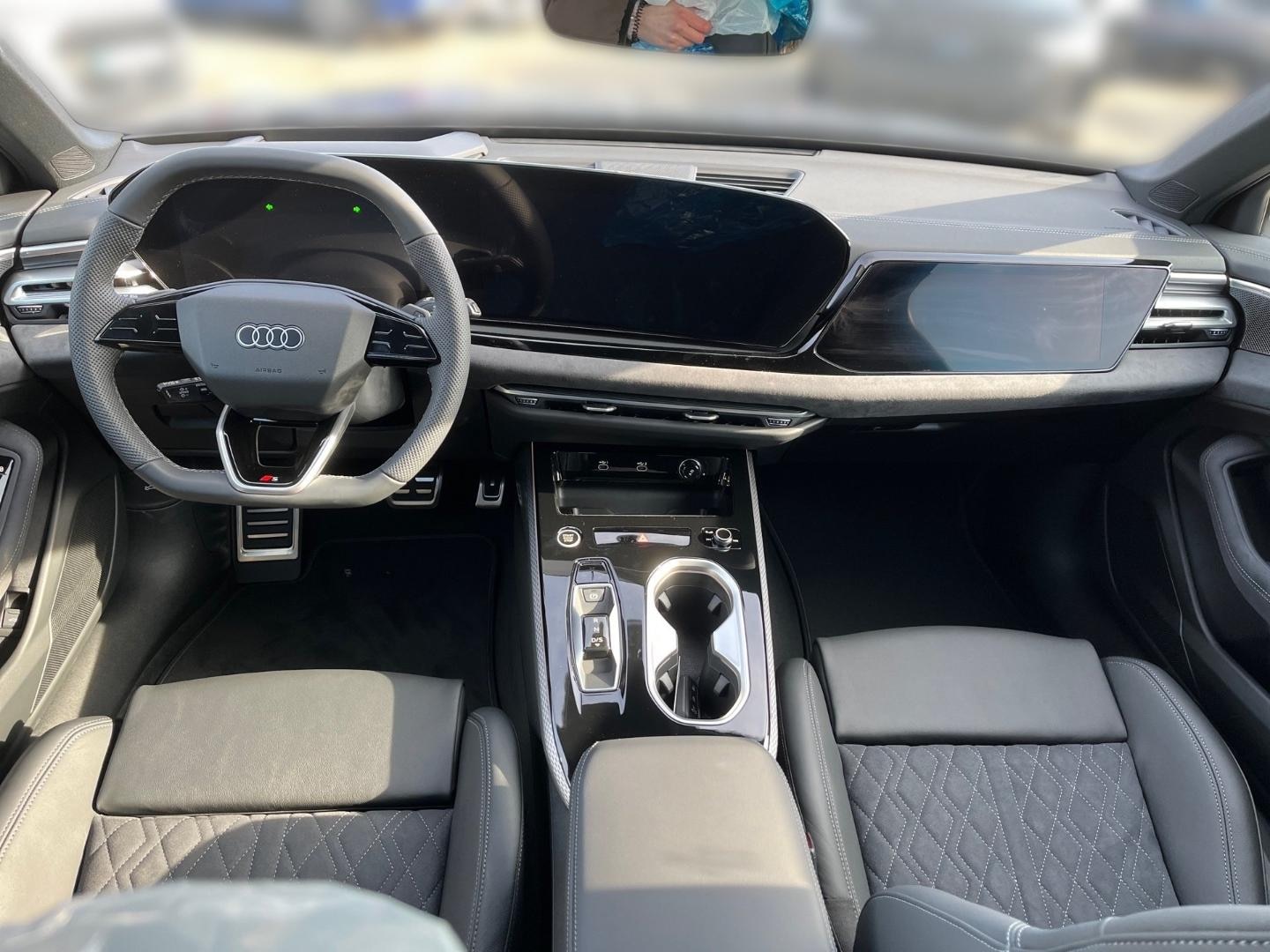 Bild über Audi A6 Avant e-hybrid e-hybrid quattro 270 kW S tronic - für weitere Informationen kontaktieren Sie den Audi Partner