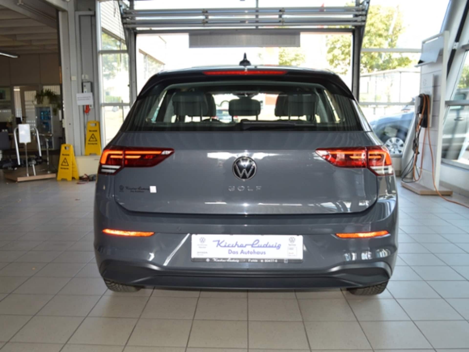 Volkswagen Golf Life