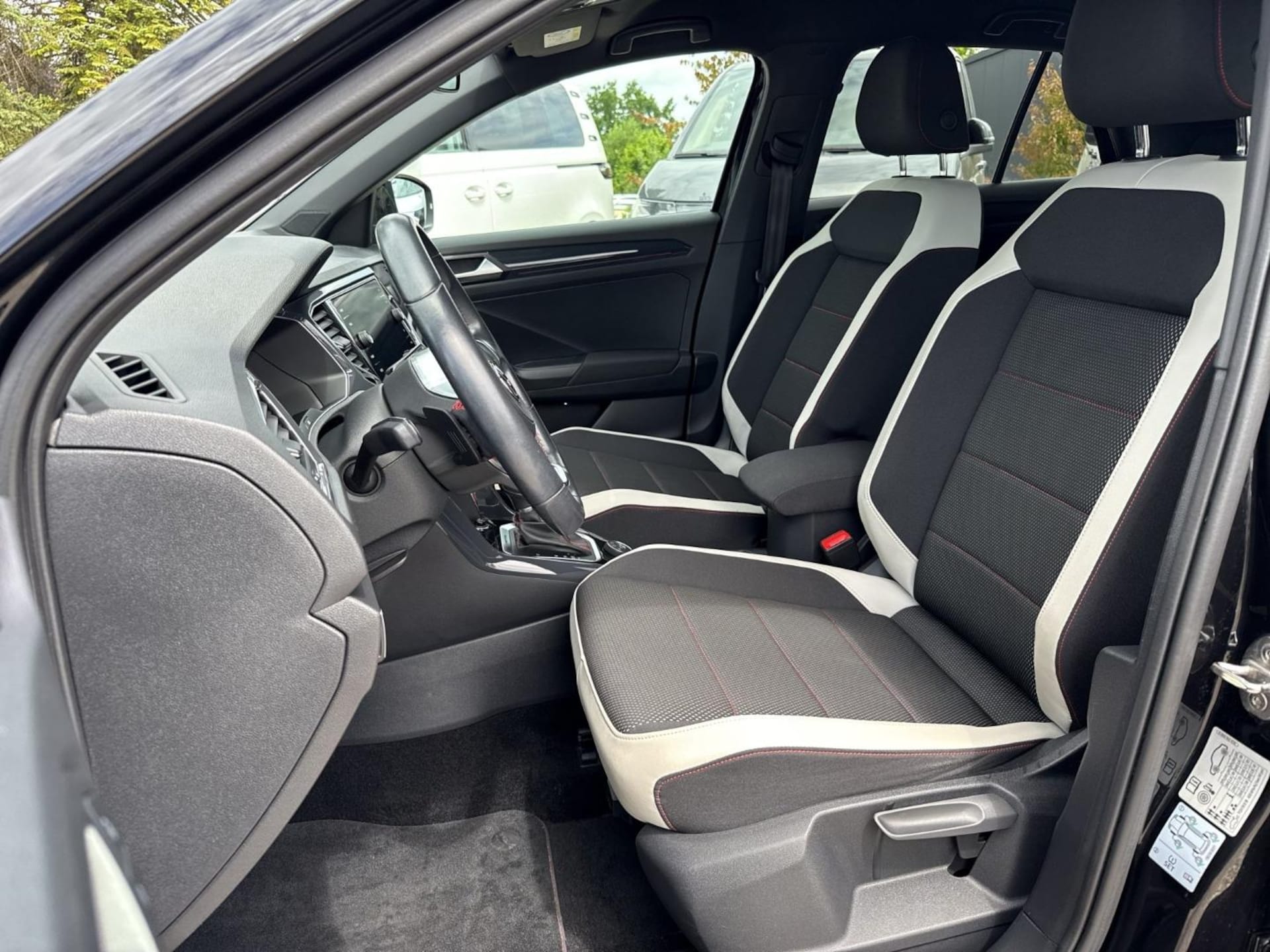 Volkswagen T-Roc Sport