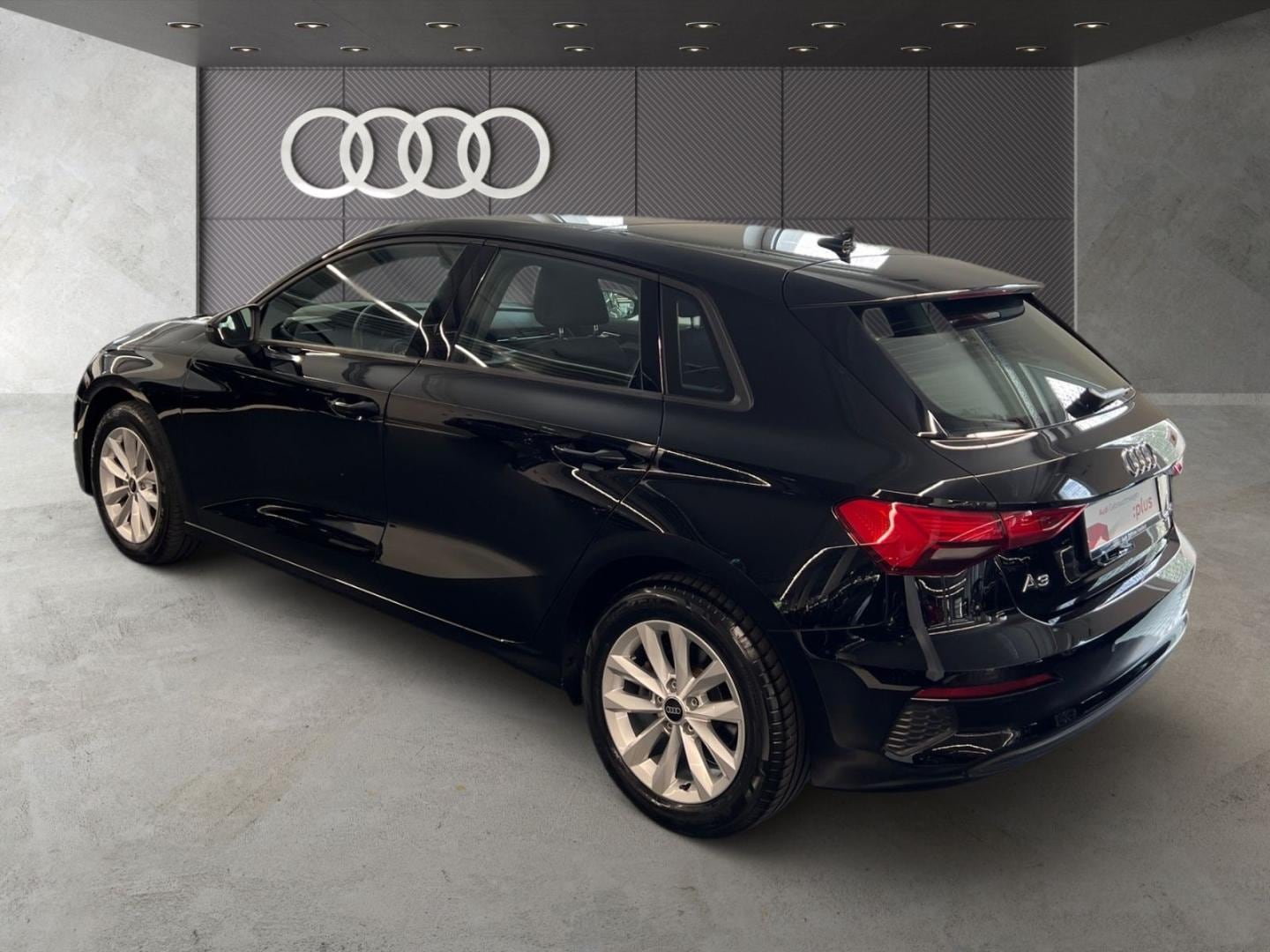 Bild über Audi A3 Sportback 35 TFSI S tronic - für weitere Informationen kontaktieren Sie den Audi Partner