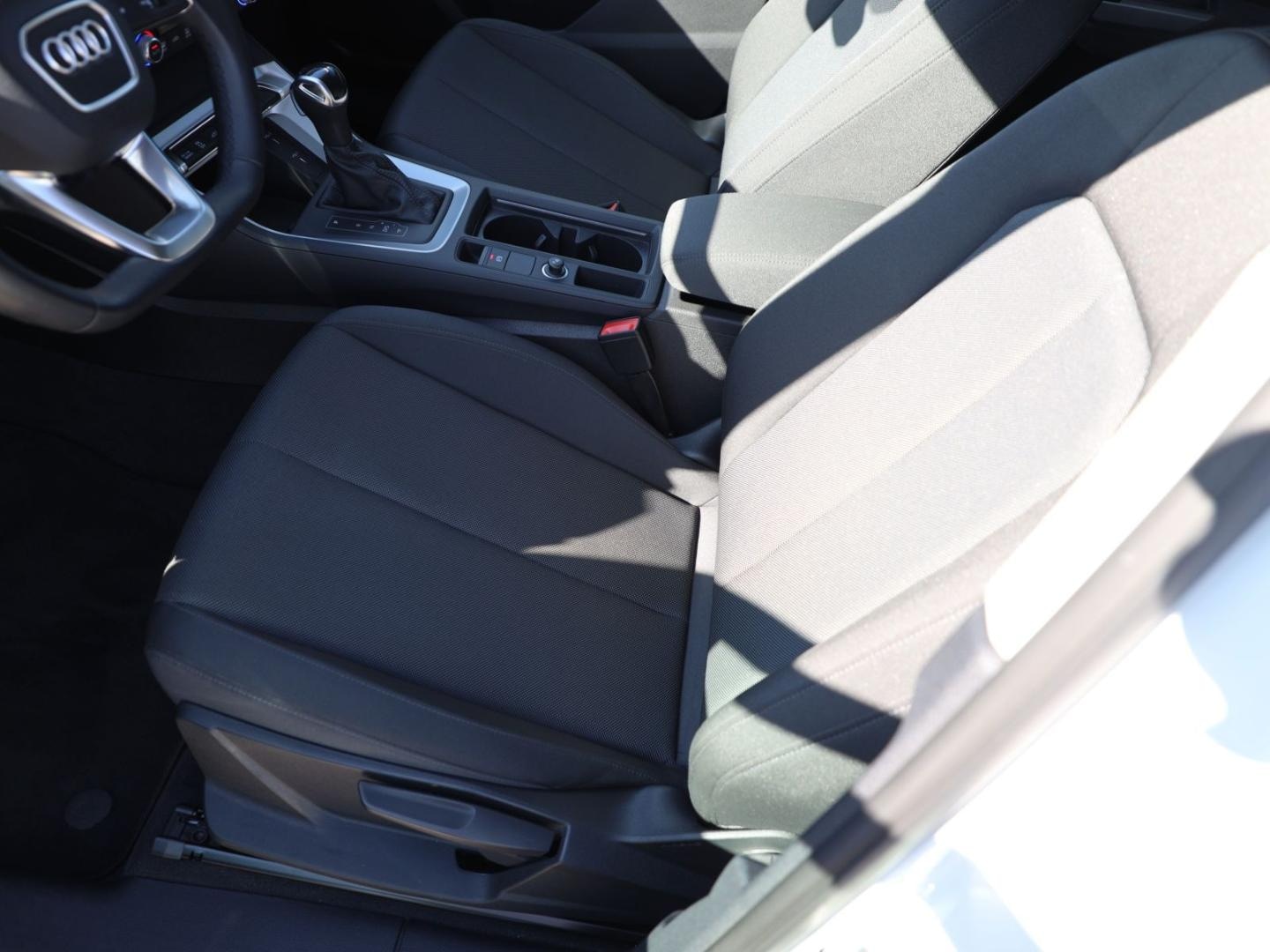 Bild über Audi Q3 TFSI e 45 TFSI e S tronic - für weitere Informationen kontaktieren Sie den Audi Partner