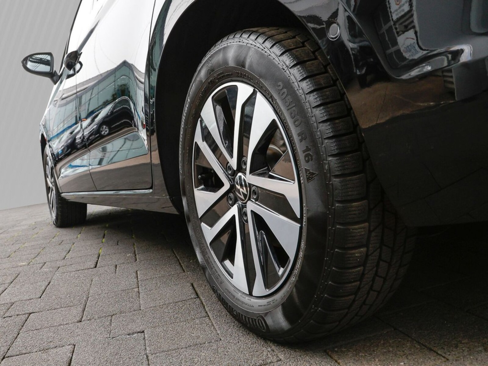 Volkswagen Touran – Bild 6