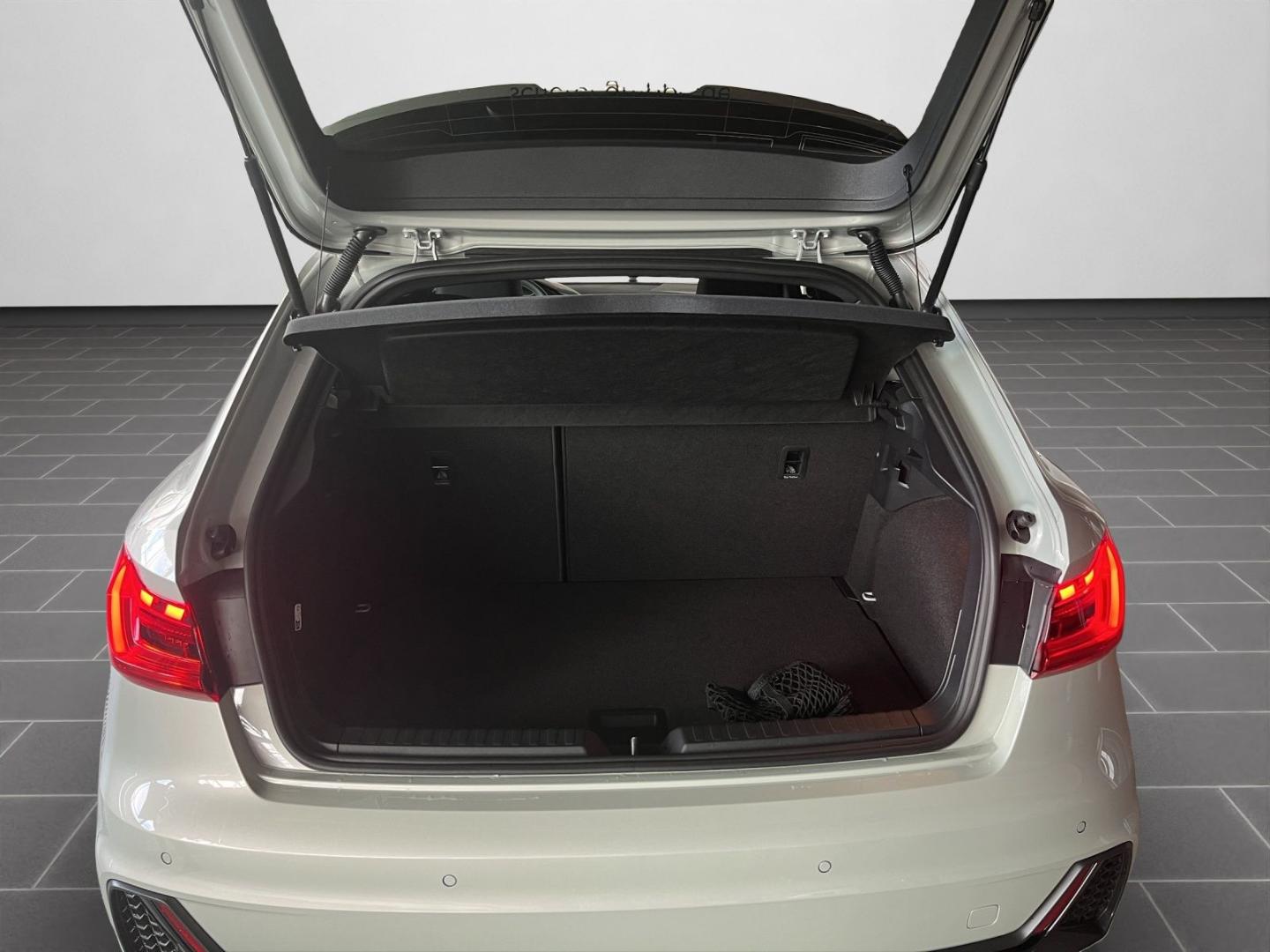 Image about Audi A1 Sportback S line 40 TFSI S tronic