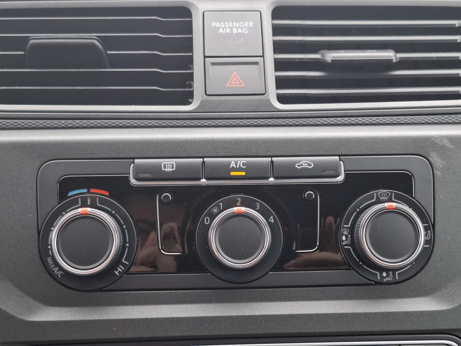 Volkswagen Caddy Kombi Basis-Modell