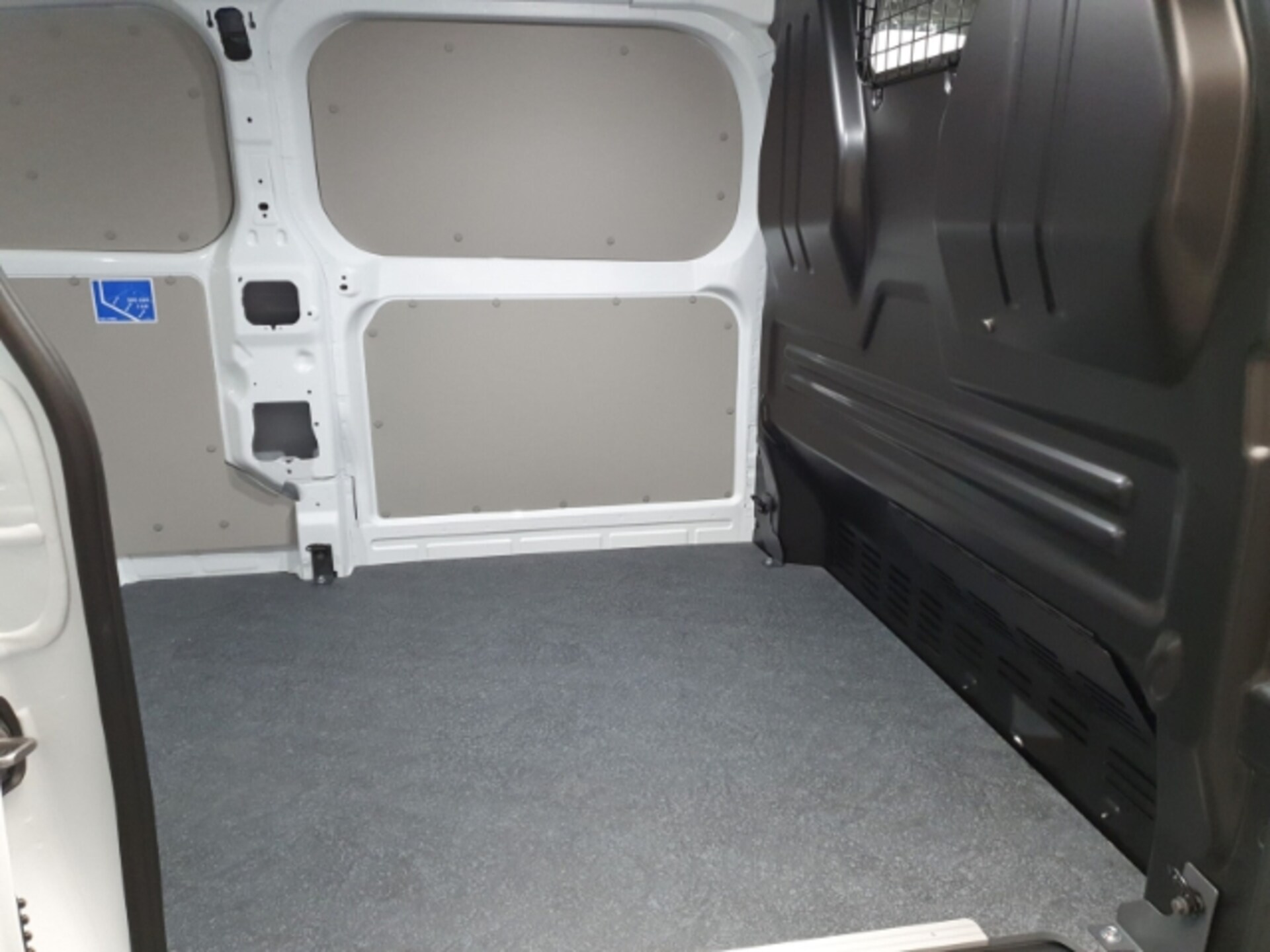 Volkswagen Transporter Kasten langer Radstand