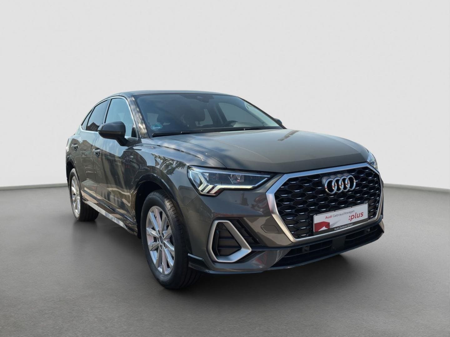 Bild über Audi Q3 Sportback TFSI 110 kW S tronic - für weitere Informationen kontaktieren Sie den Audi Partner