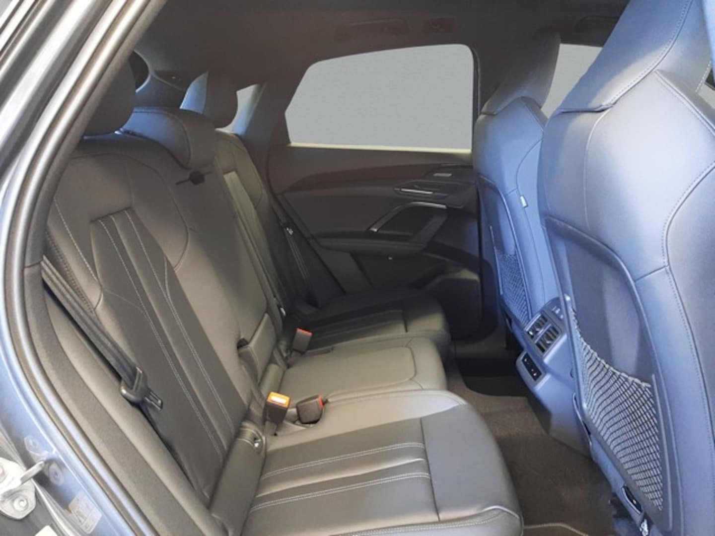 Bild über Audi Q5 Sportback TDI quattro 150 kW S tronic - für weitere Informationen kontaktieren Sie den Audi Partner