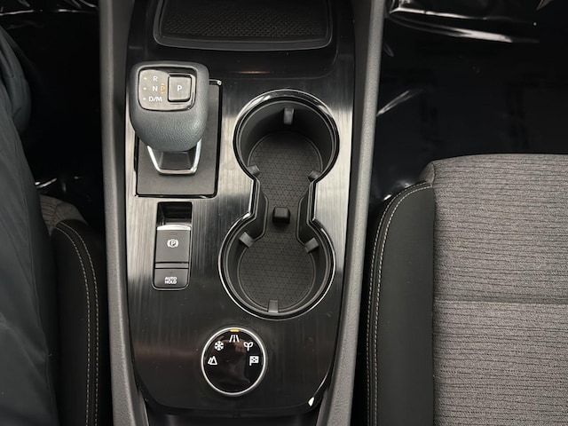 2021 Nissan Rogue SV - Photo 18
