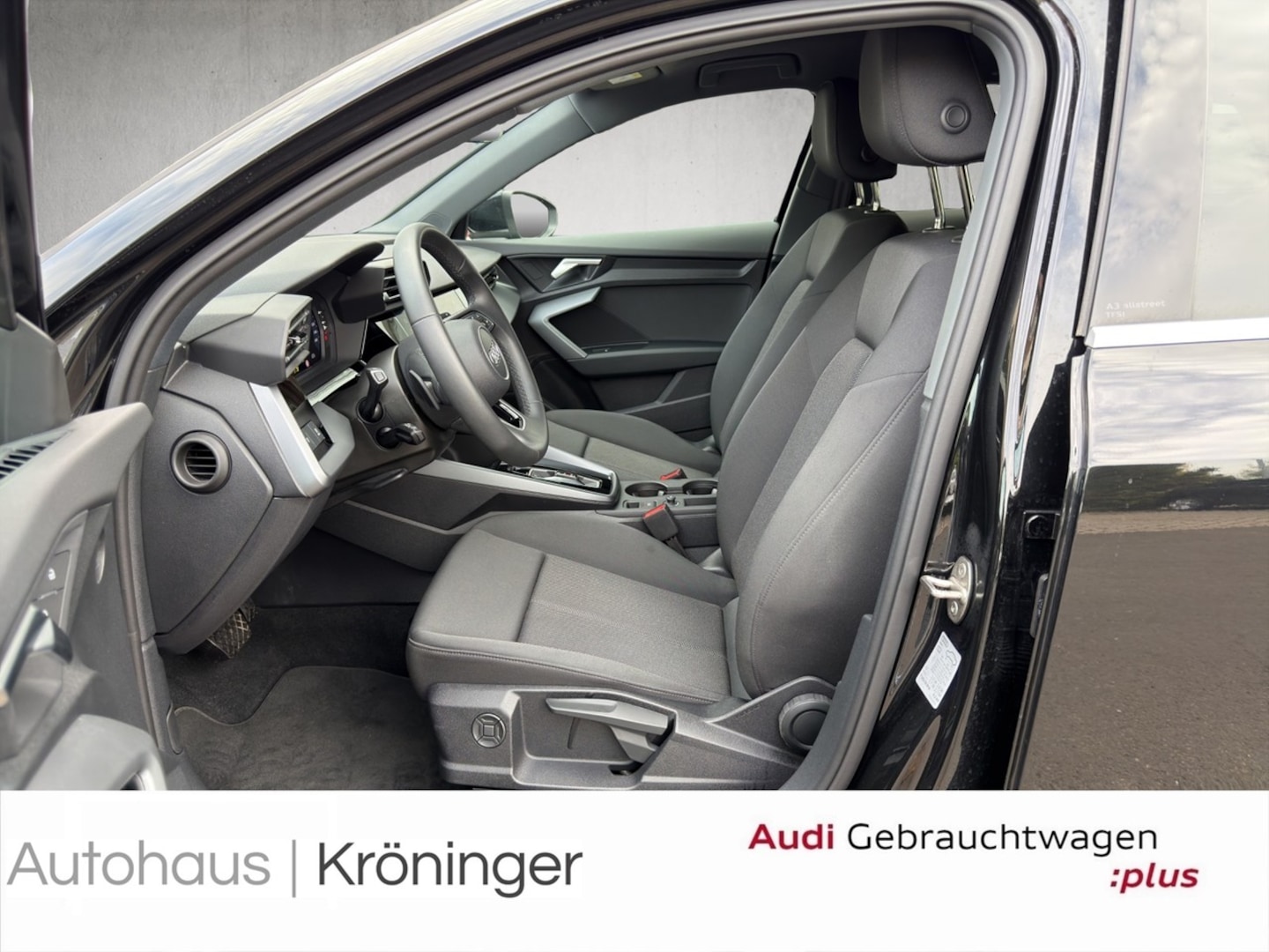Bild über Audi A3 allstreet 35 TFSI S tronic - für weitere Informationen kontaktieren Sie den Audi Partner