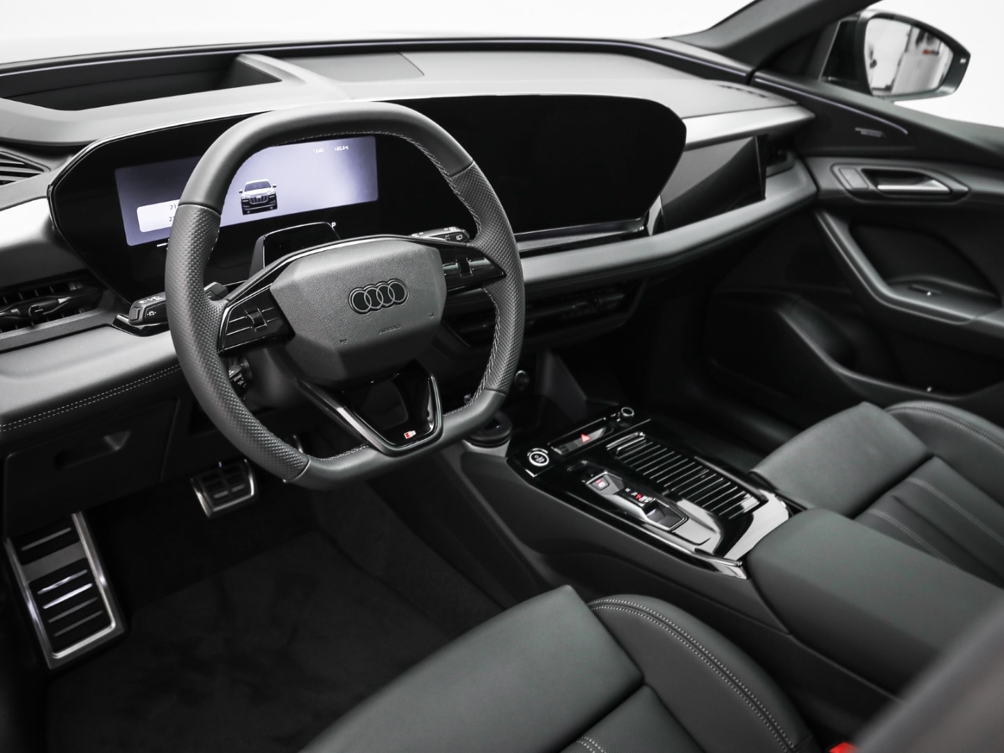 Bild über Audi Q6 SUV e-tron S line business e-tron quattro 315 kW - für weitere Informationen kontaktieren Sie den Audi Partner