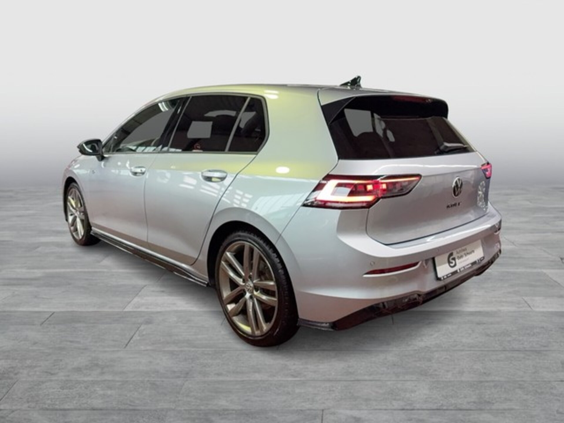 Volkswagen Golf R-Line