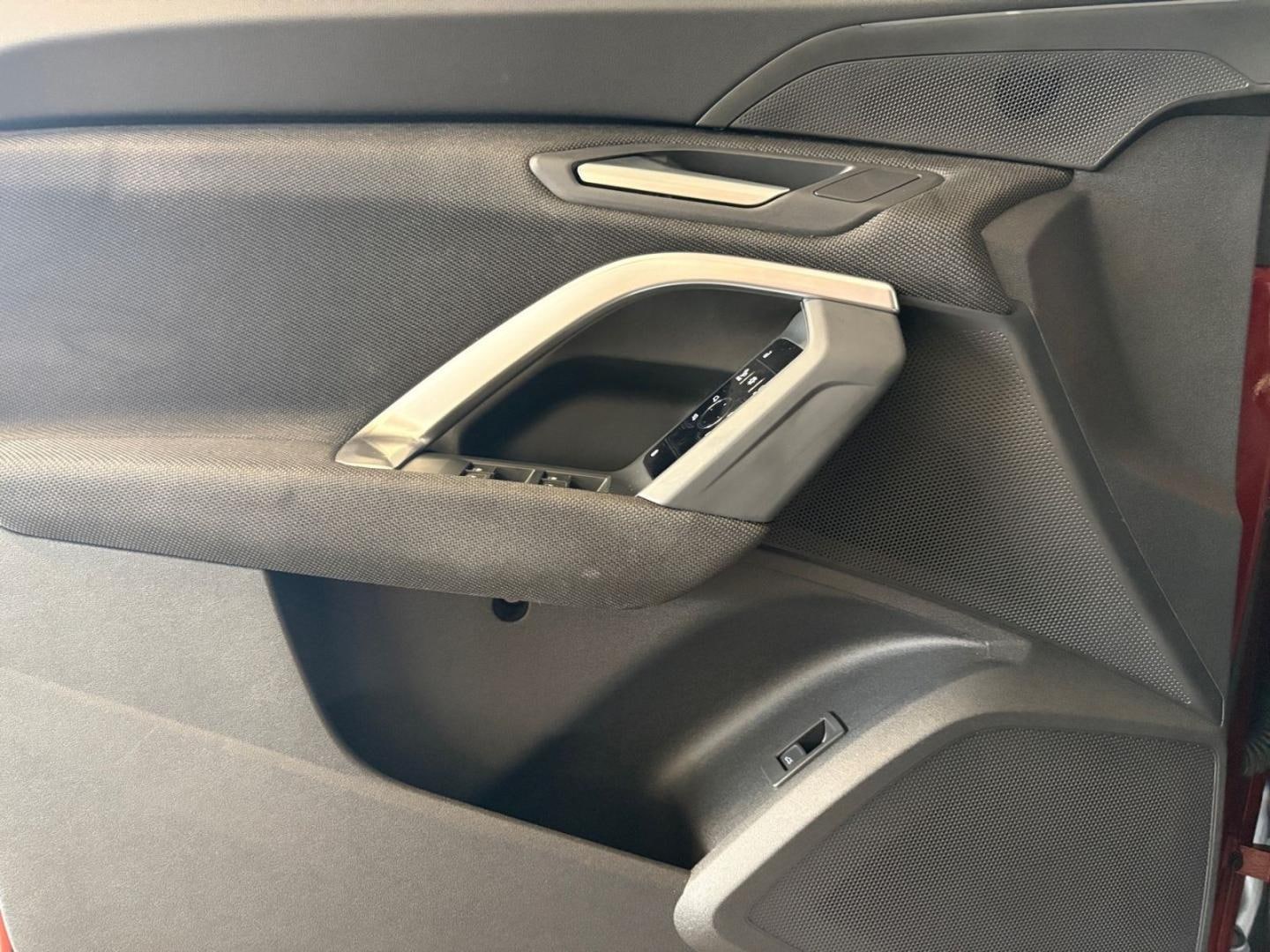 Bild über Audi Q5 SUV TFSI 150 kW S tronic - für weitere Informationen kontaktieren Sie den Audi Partner