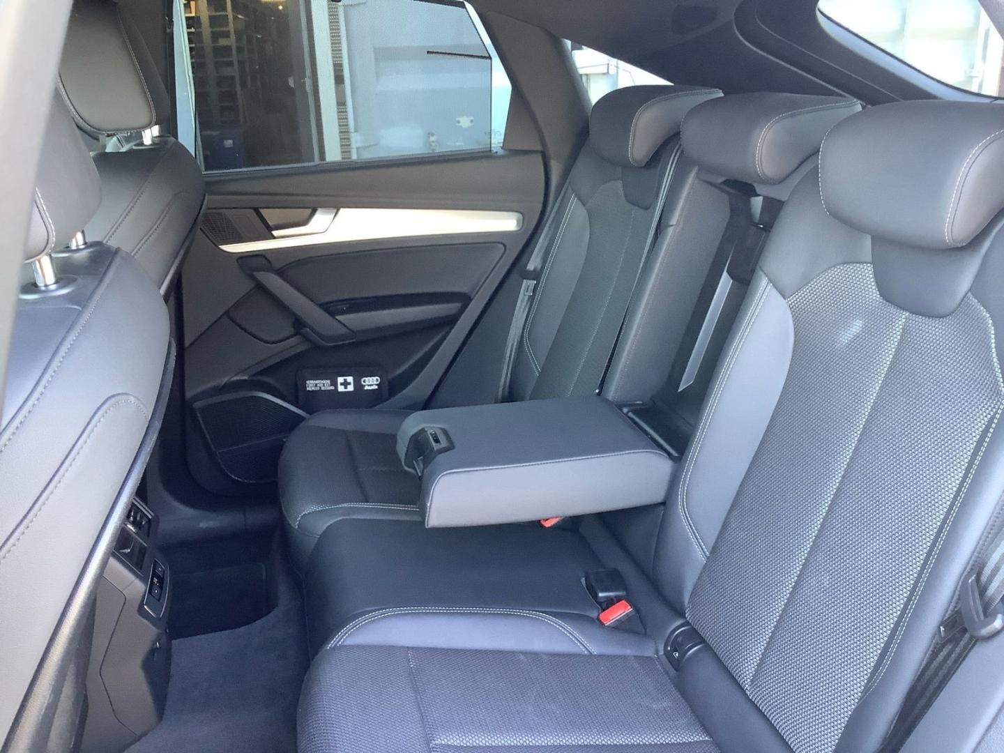 Image about Audi Q5 Sportback 40 TDI quattro S tronic