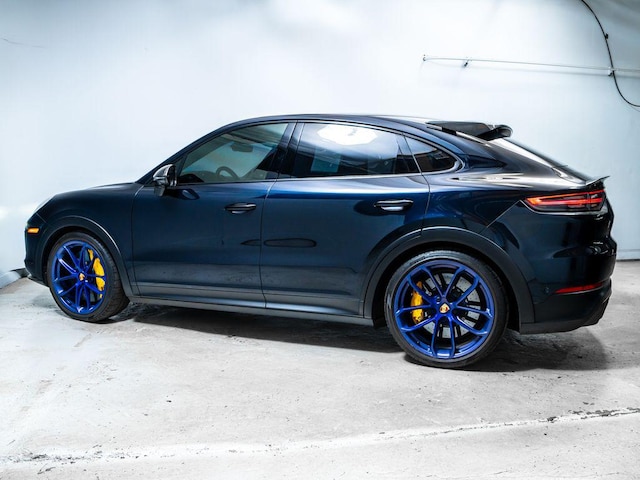 2023 Porsche Cayenne Hybrid