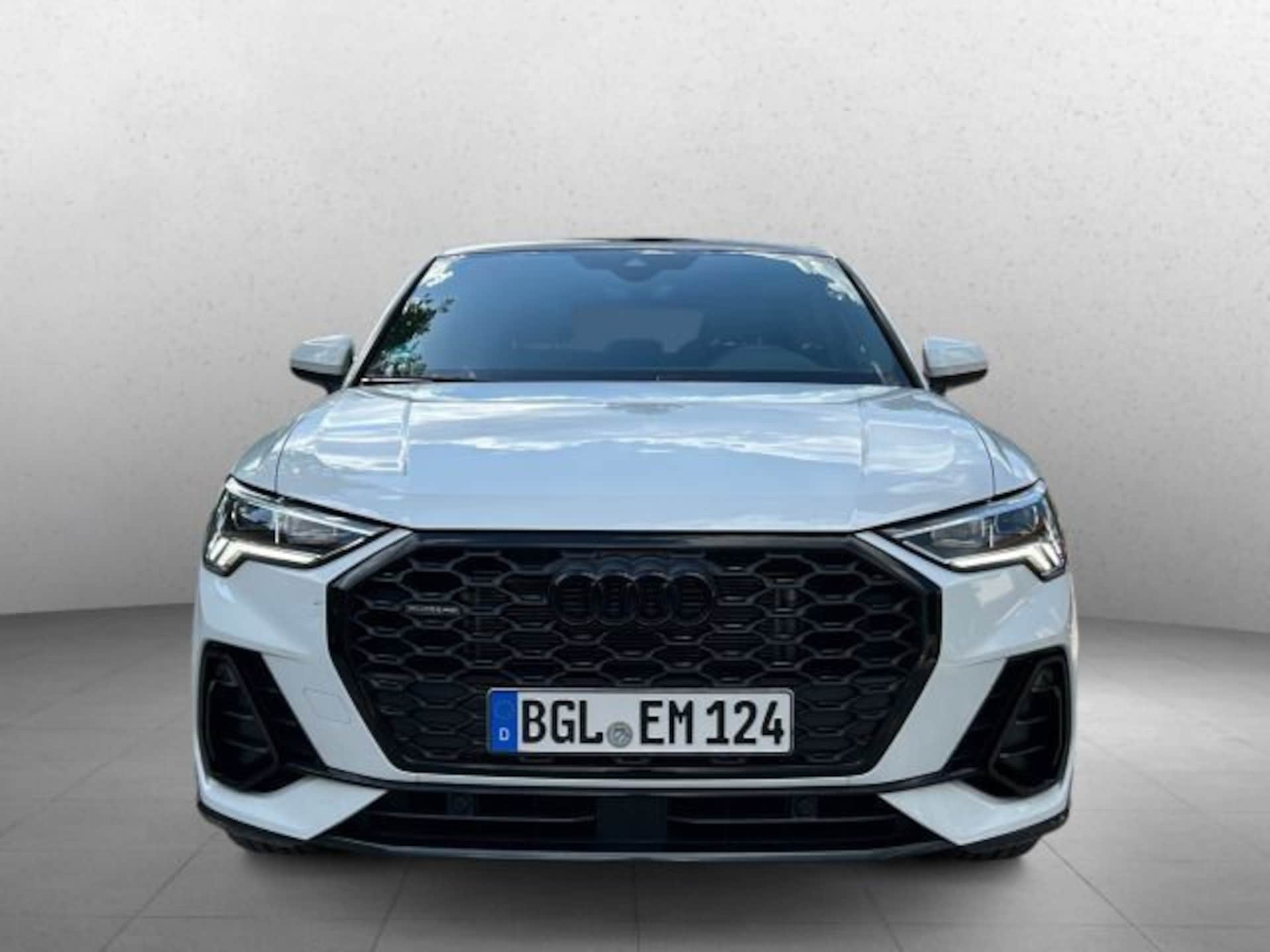 Audi Q3 Sportback S line