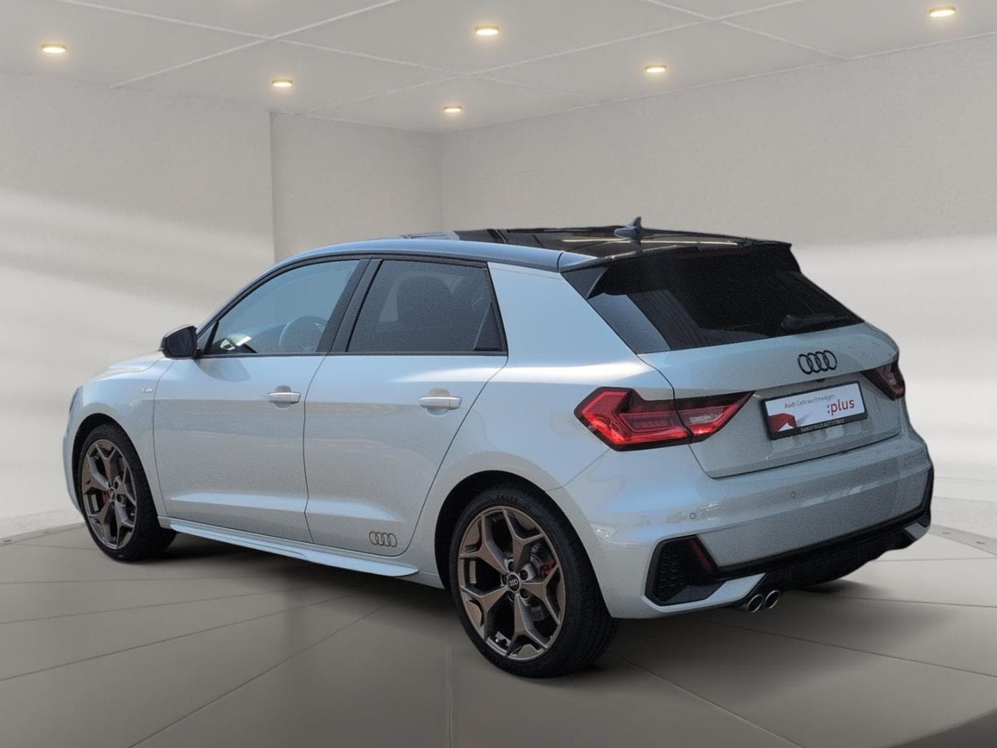 Bild über Audi A1 Sportback S line 40 TFSI S tronic - für weitere Informationen kontaktieren Sie den Audi Partner