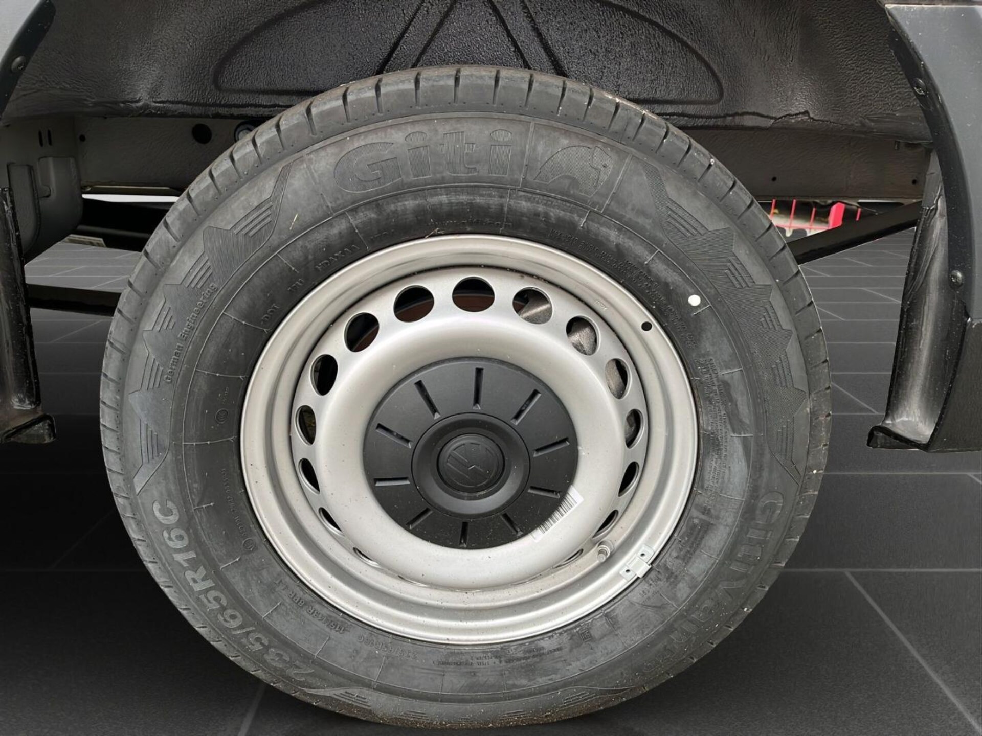 Volkswagen Crafter Kasten mittlerer Radstand