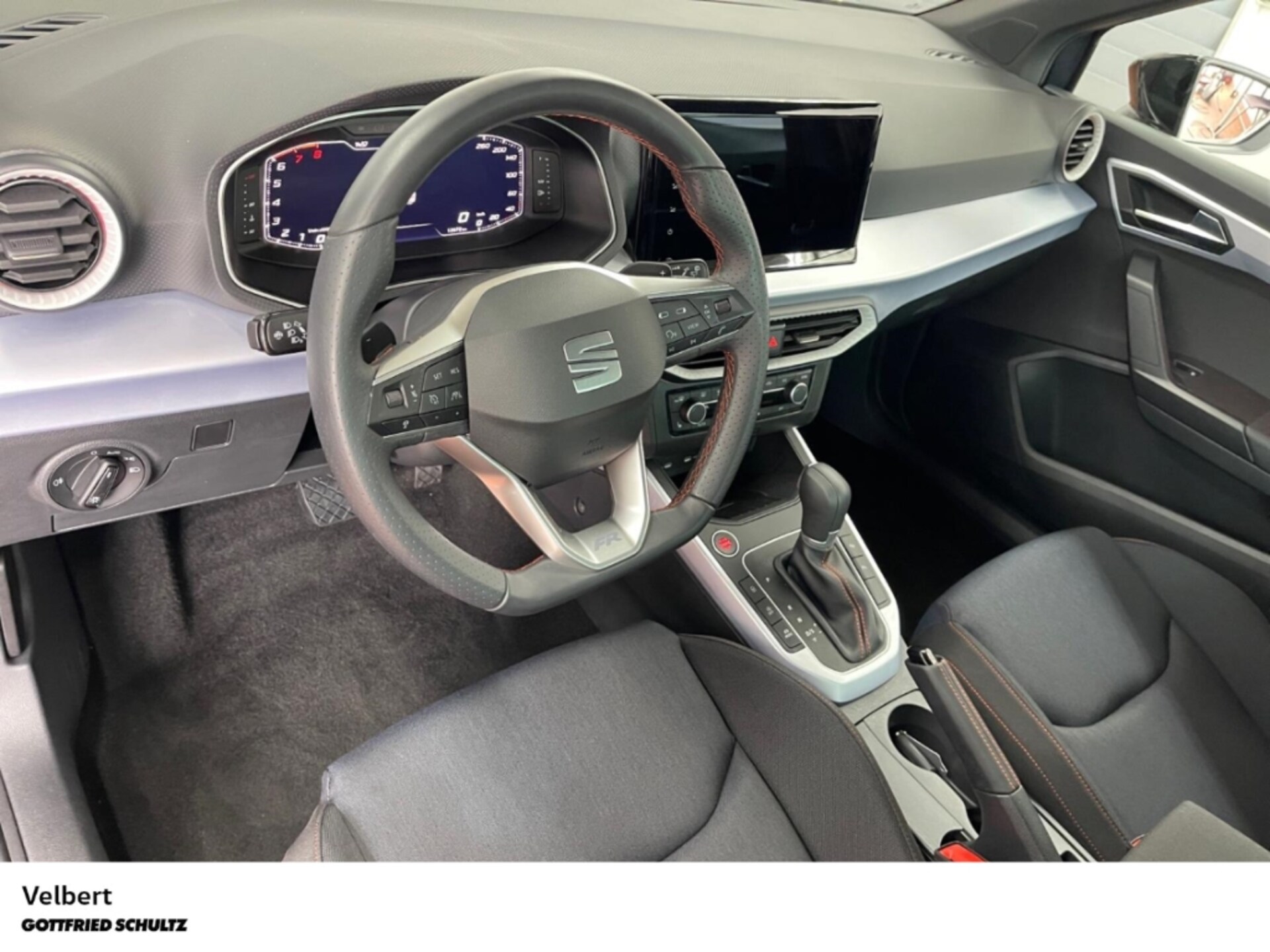 SEAT Arona FR