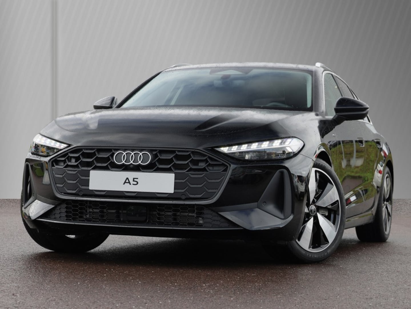 Bild über Audi A5 Avant e-hybrid e-hybrid quattro 220 kW S tronic - für weitere Informationen kontaktieren Sie den Audi Partner