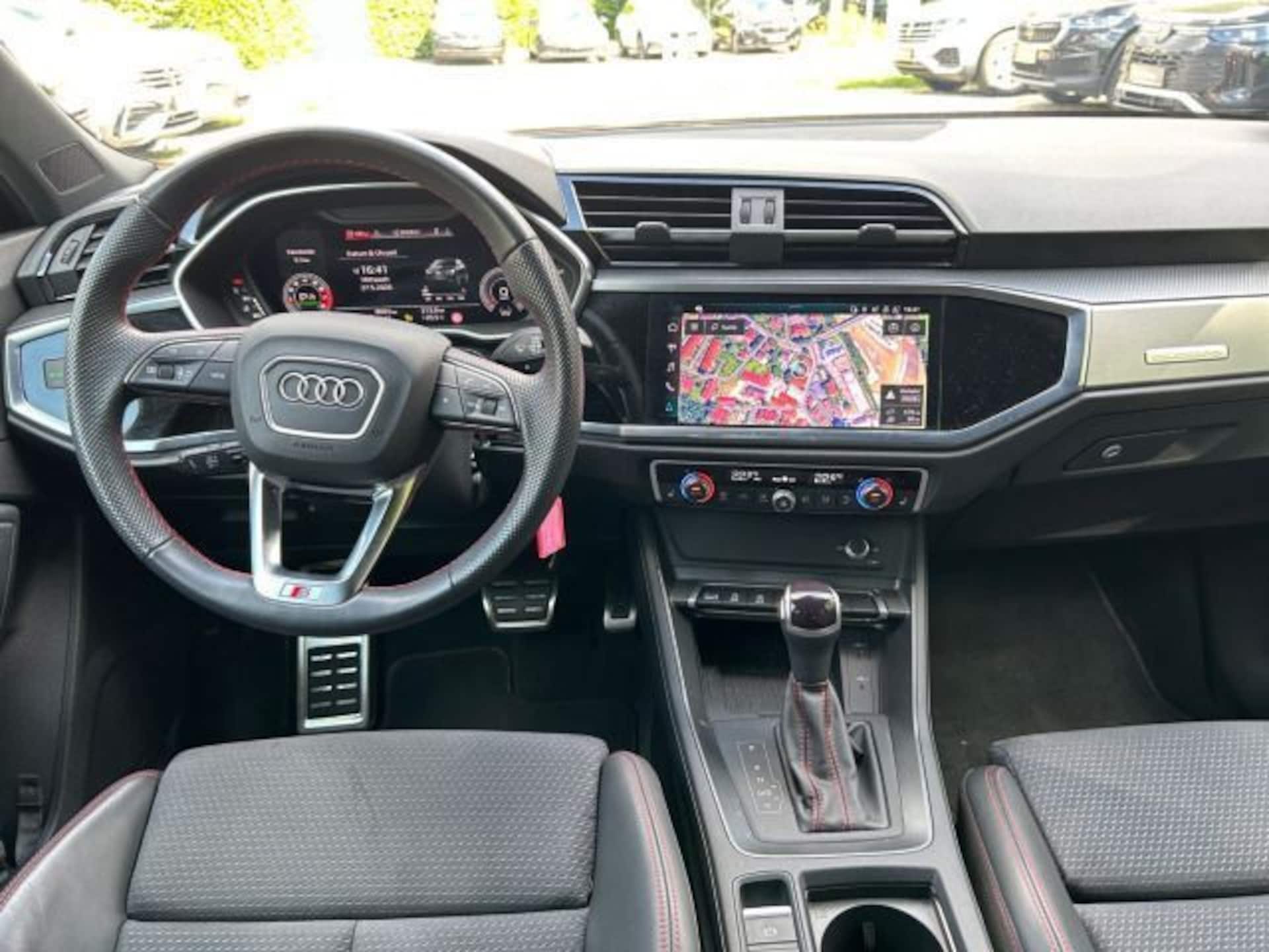 Audi Q3 Sportback S line