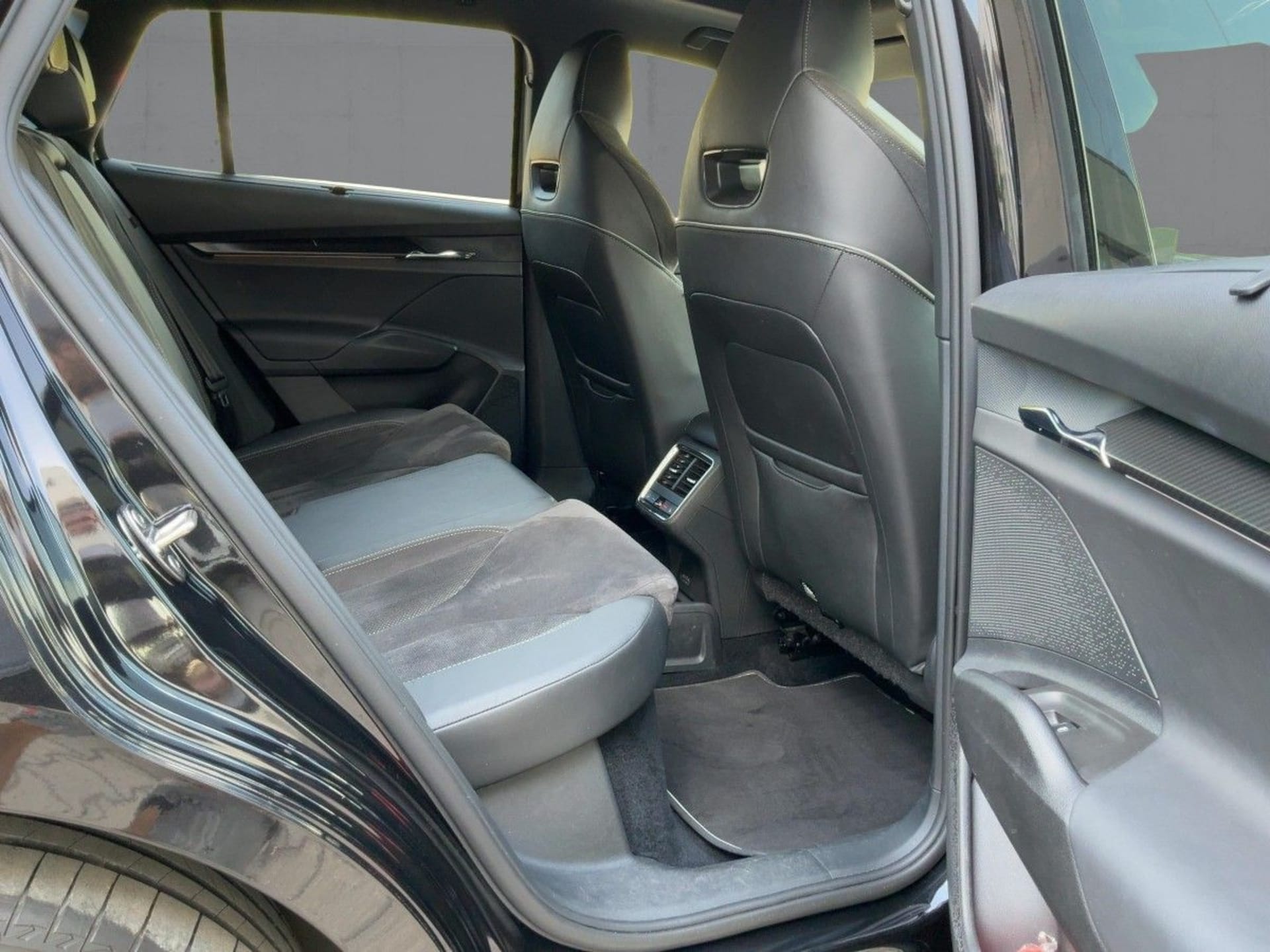 Skoda Enyaq 80X Sportline