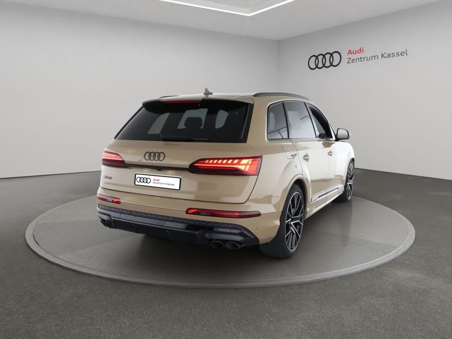 Bild über Audi SQ7 SUV TFSI quattro 373 kW tiptronic - für weitere Informationen kontaktieren Sie den Audi Partner