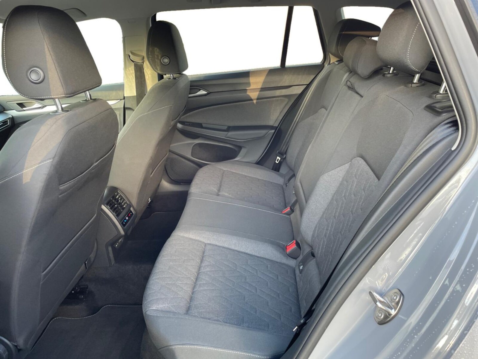 Volkswagen Golf Variant – Bild 12