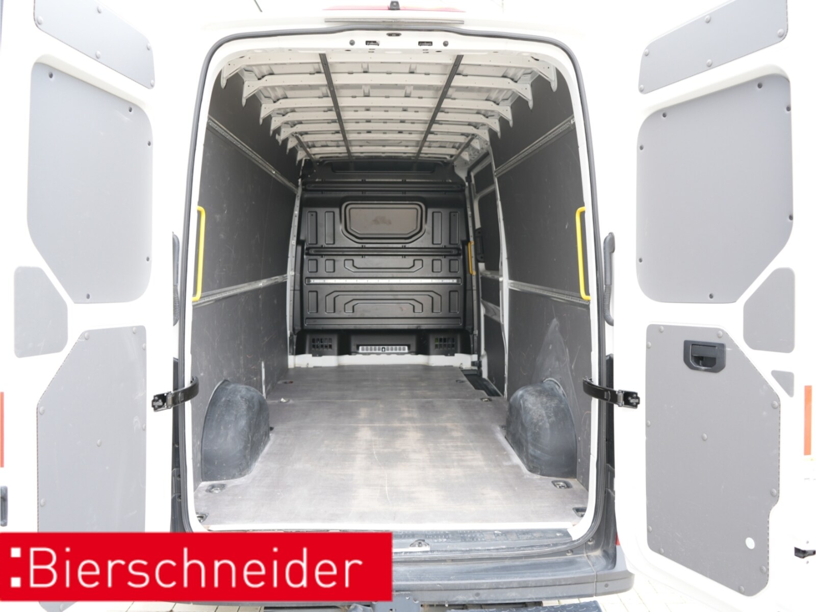 Volkswagen Crafter Kasten langer Radstand – Bild 13
