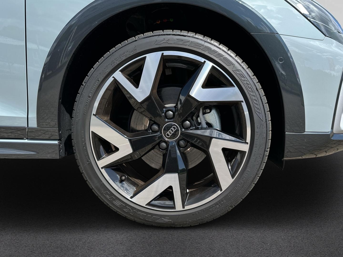 Bild über Audi A3 allstreet 35 TDI S tronic - für weitere Informationen kontaktieren Sie den Audi Partner