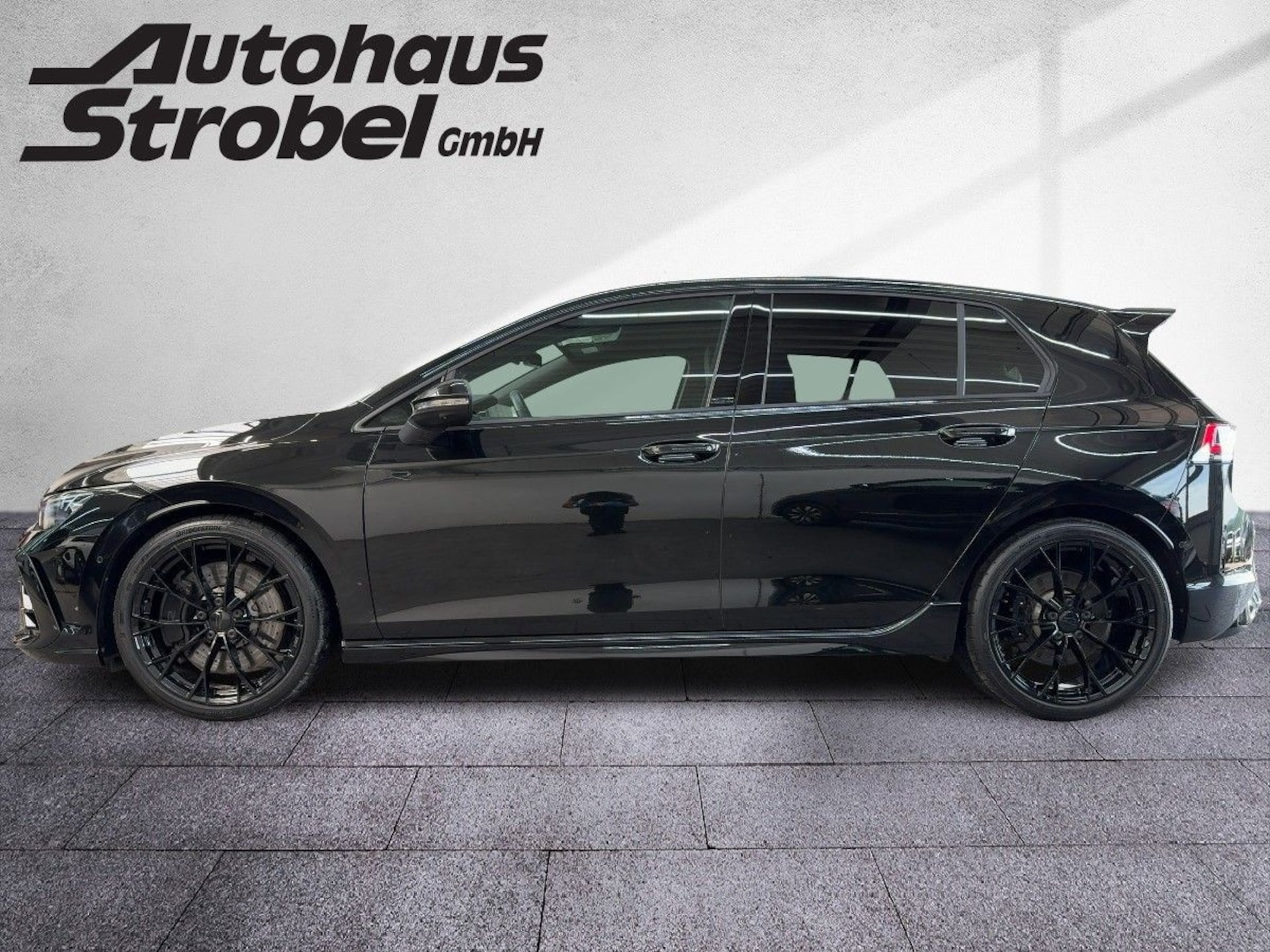 Volkswagen Golf R Black Edition