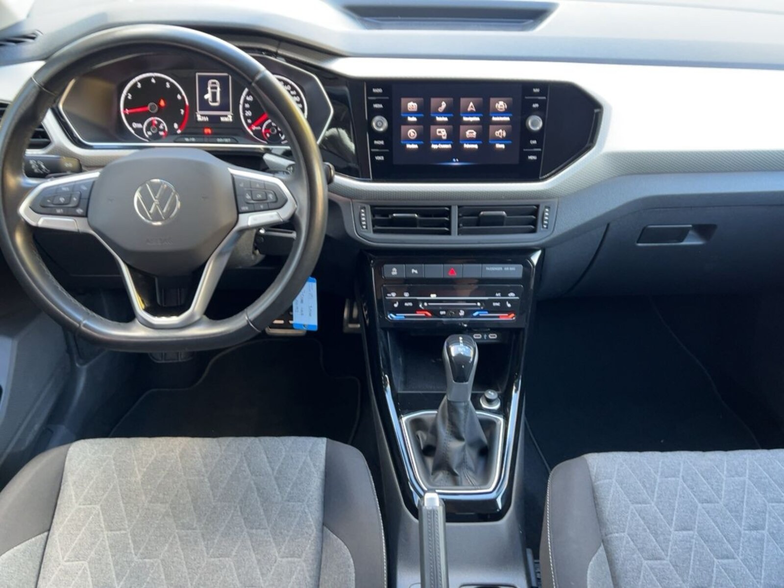 Volkswagen T-Cross – Bild 11