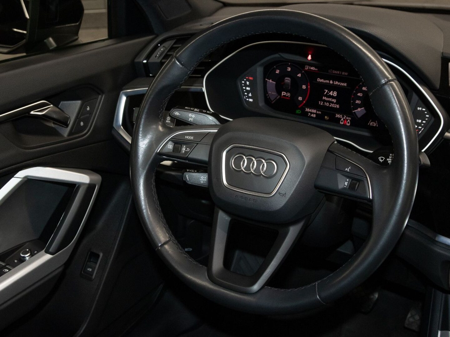 Bild über Audi Q3 Sportback 35 TDI S tronic - für weitere Informationen kontaktieren Sie den Audi Partner