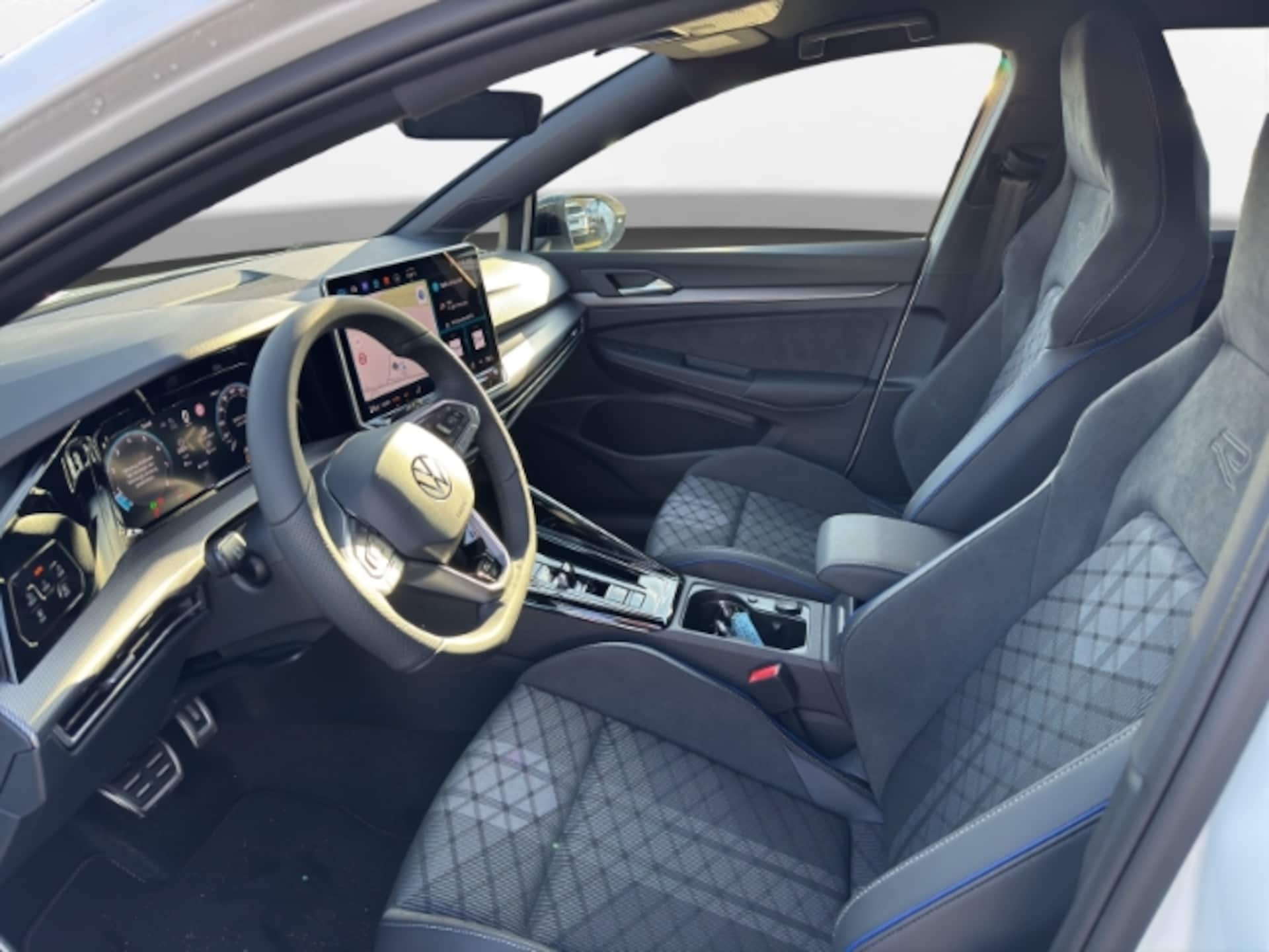 Volkswagen Golf R-Line