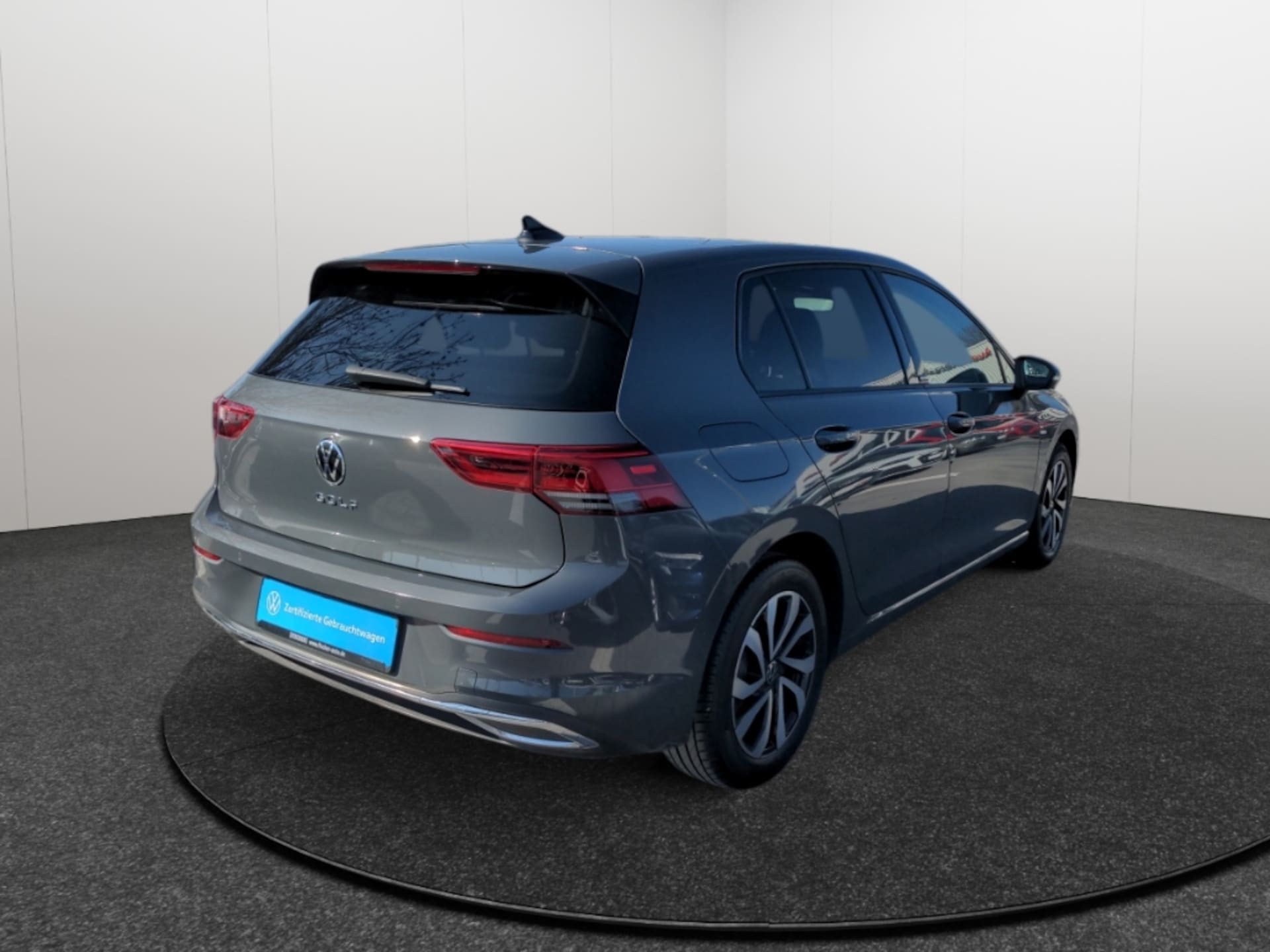 Volkswagen Golf Life