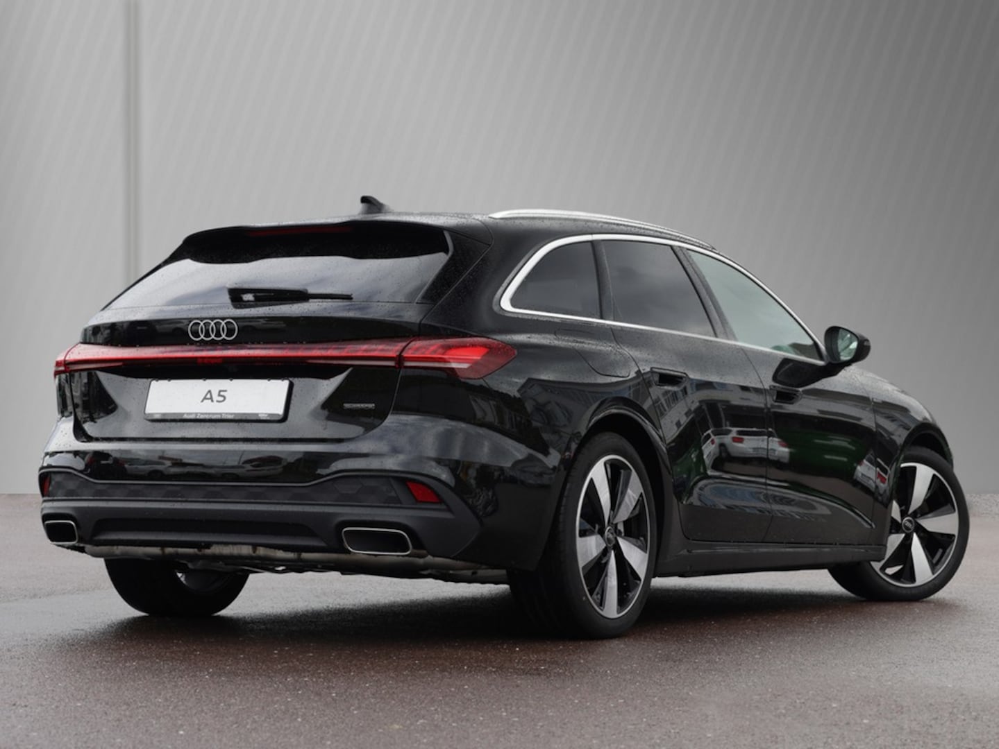 Bild über Audi A5 Avant e-hybrid e-hybrid quattro 220 kW S tronic - für weitere Informationen kontaktieren Sie den Audi Partner