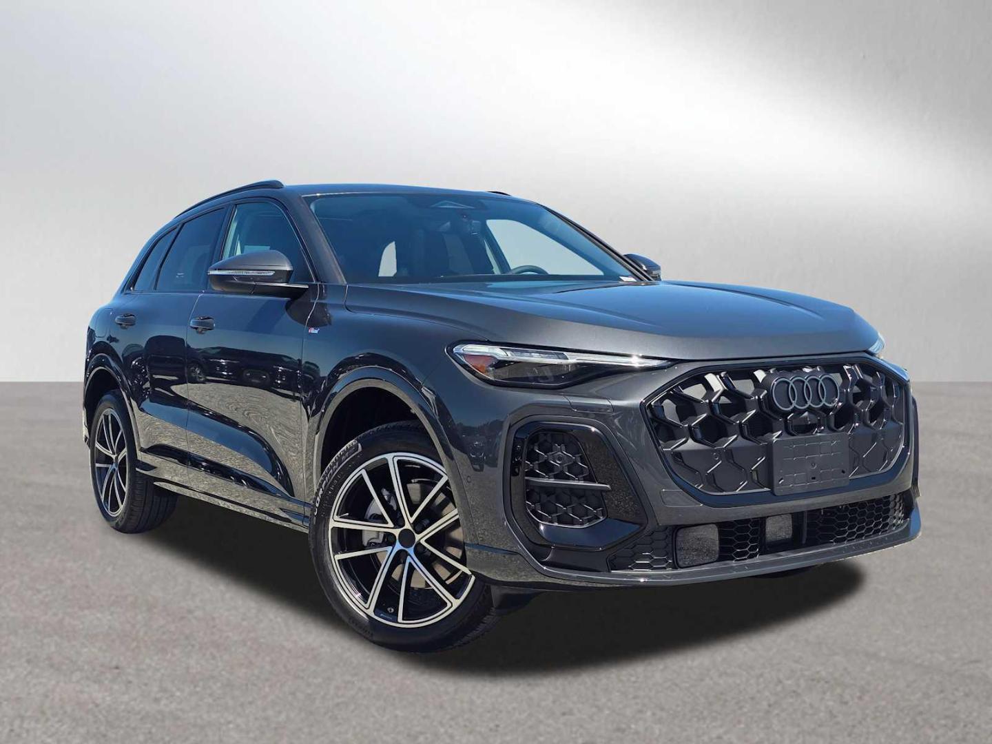 2026 Audi Q5 Premium Plus quattro's photo