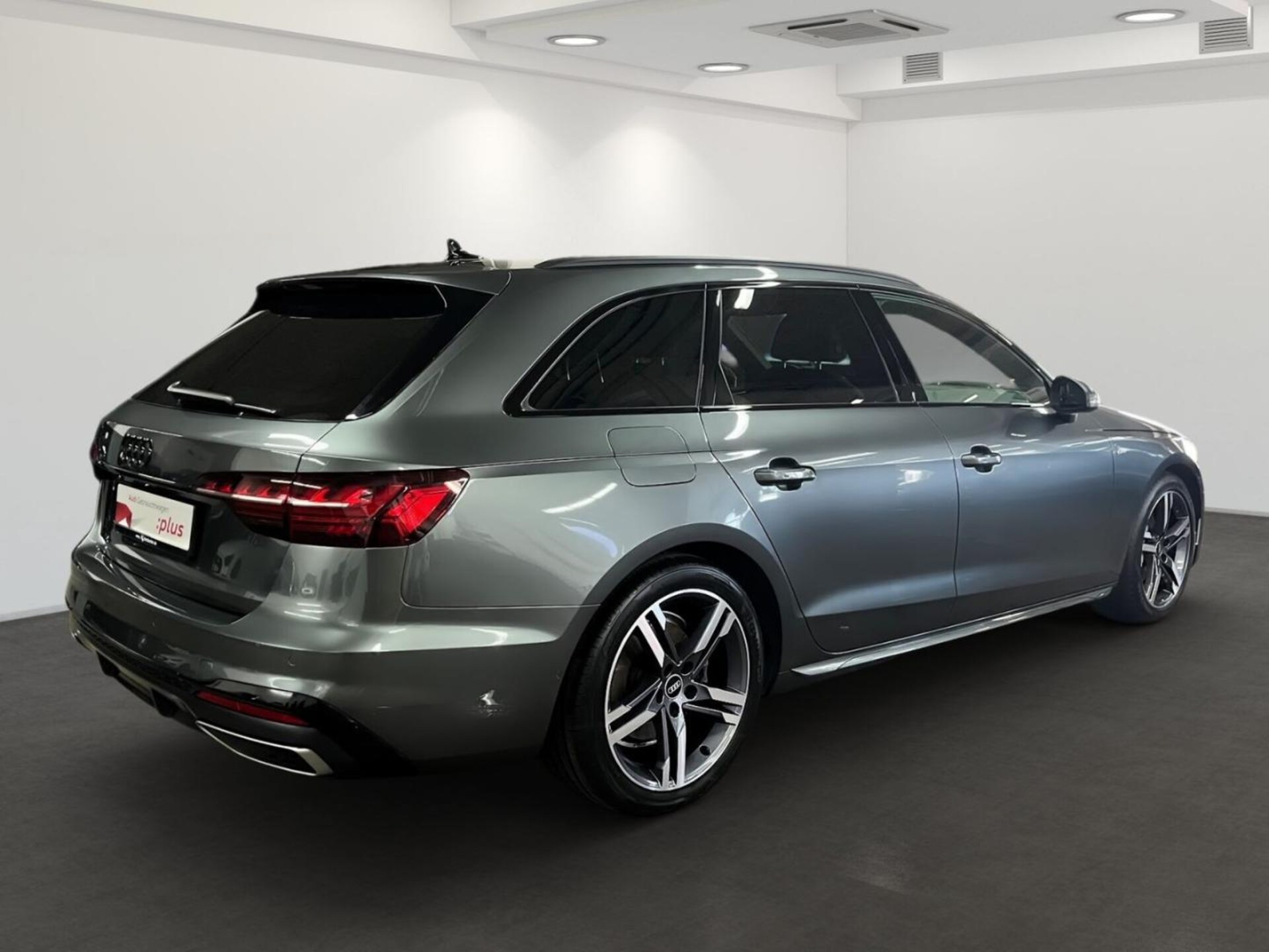 Audi A4 Avant S line